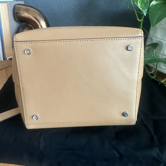 NWT Ralph Lauren Canvas Med Whitley Beige Tan Monogram Shoulder Bucket Bag - Picture 8 of 10